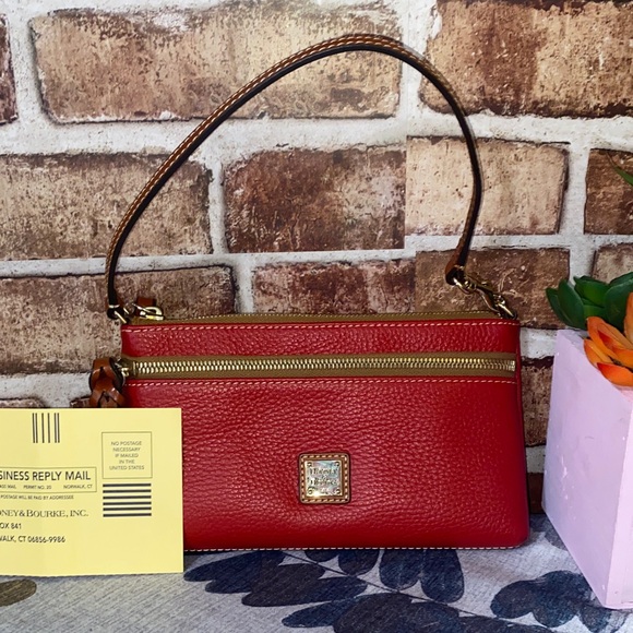 Dooney & Bourke Handbags - Dooney & Bourke Tech Top Zip Pouch  Euc